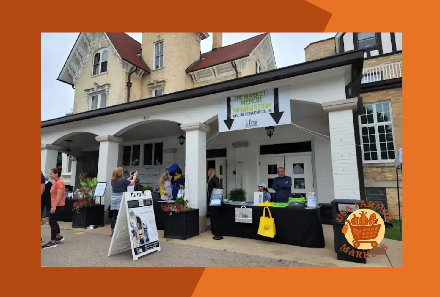 farmer market at the dole crystal lake, il