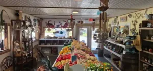 fresh produce at oak hill country store farm market