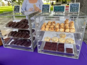local artisan crafts at new smyrna beach farmers' market